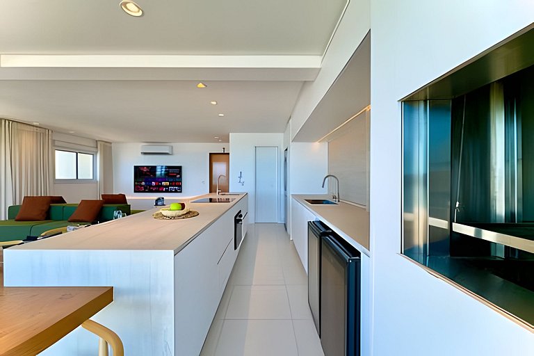 Frente Mar • Home Club Pé na Areia • Piscina