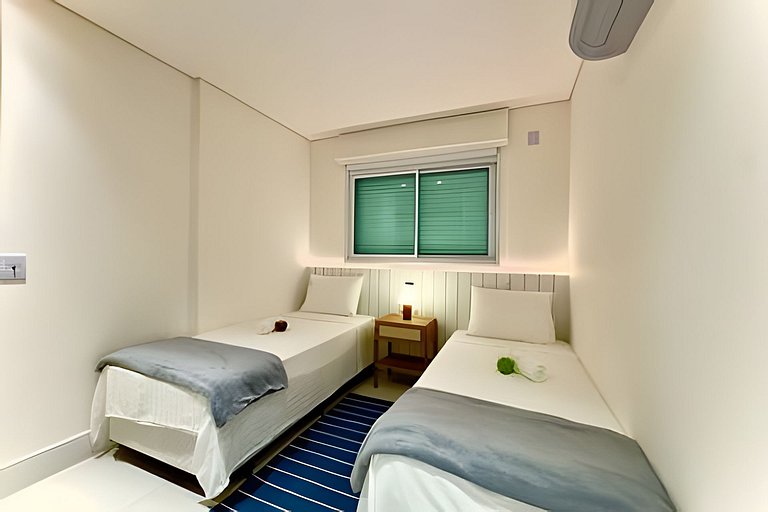 Frente Mar • Home Club Pé na Areia • Piscina