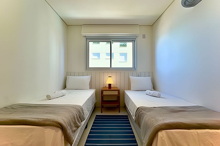 Frente Mar • Home Club Pé na Areia • Piscina