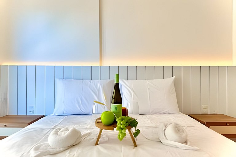 Frente Mar • Home Club Pé na Areia • Piscina