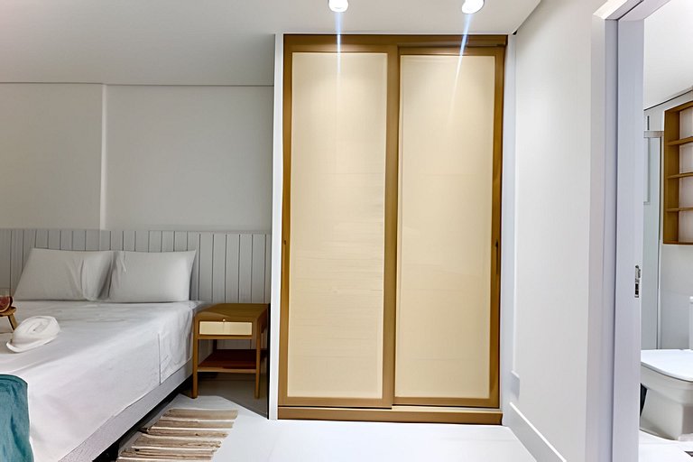 Frente Mar • Home Club Pé na Areia • Piscina