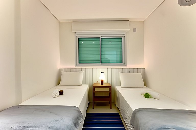 Frente Mar • Home Club Pé na Areia • Piscina