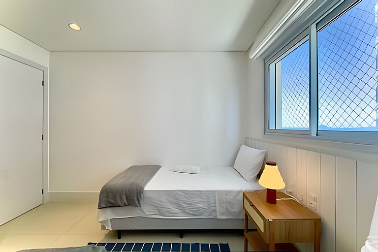 Frente Mar • Home Club Pé na Areia • Piscina