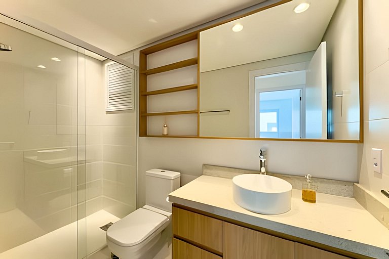 Frente Mar • Home Club Pé na Areia • Piscina