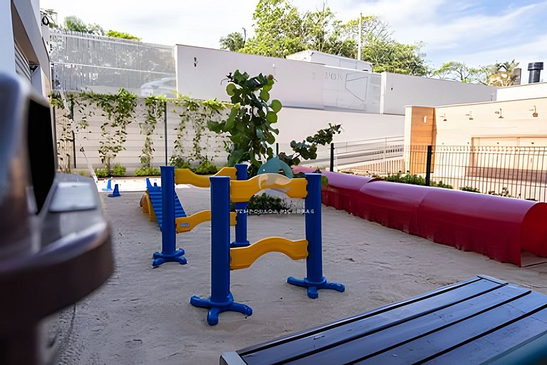 Frente Mar • Home Club Pé na Areia • Piscina