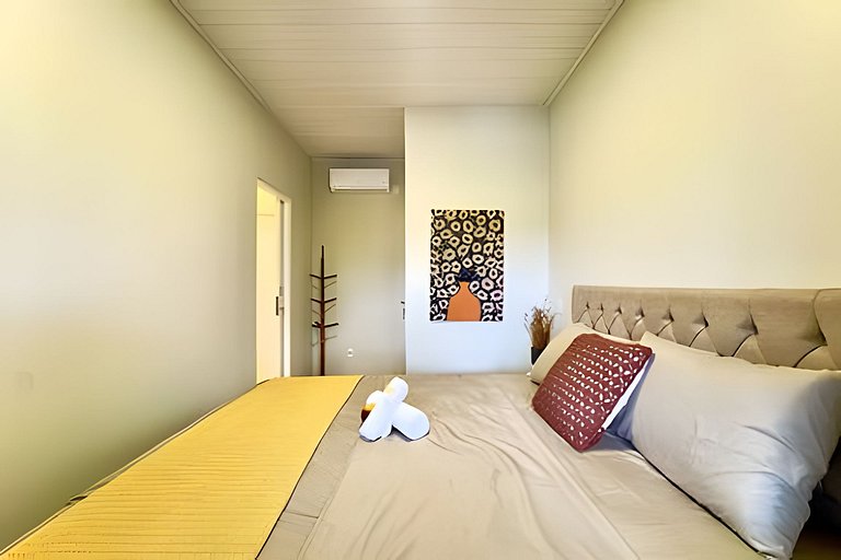 Casa c/Piscina e Churrasq. Privativa 300m da Praia