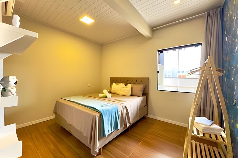 Casa c/Piscina e Churrasq. Privativa 300m da Praia