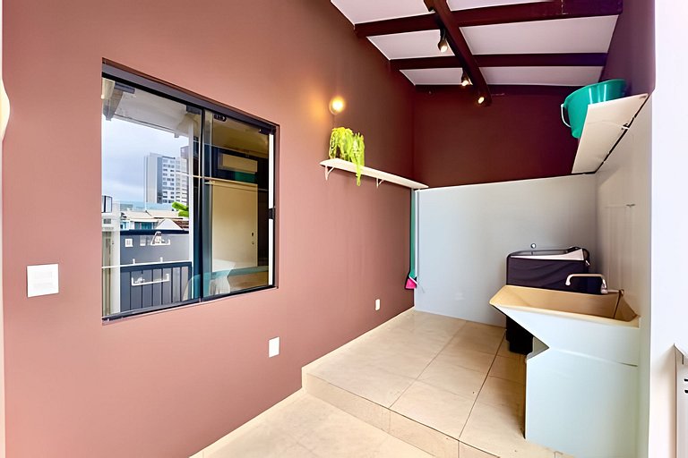 Casa c/Piscina e Churrasq. Privativa 300m da Praia