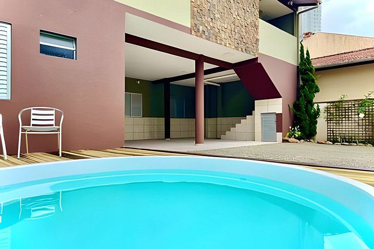 Casa c/Piscina e Churrasq. Privativa 300m da Praia