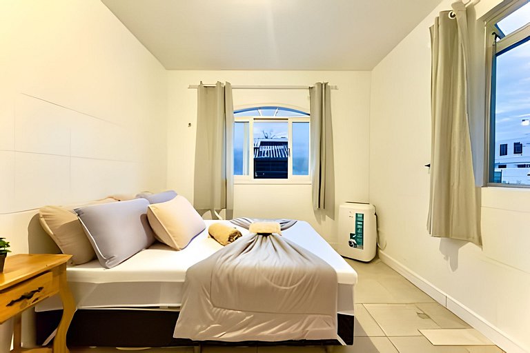 Casa c/Piscina e Churrasq. Privativa 400m da Praia