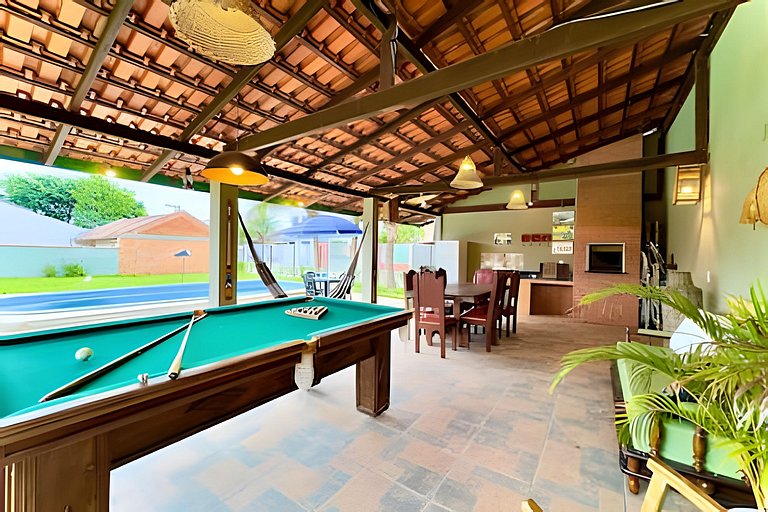 Casa c/Piscina e Churrasq. Privativa 400m da Praia