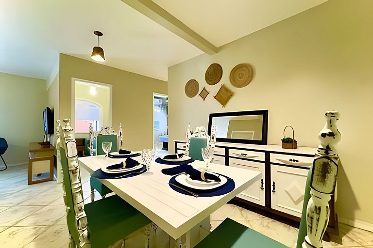 Casa c/Piscina e Churrasq. Privativa 400m da Praia