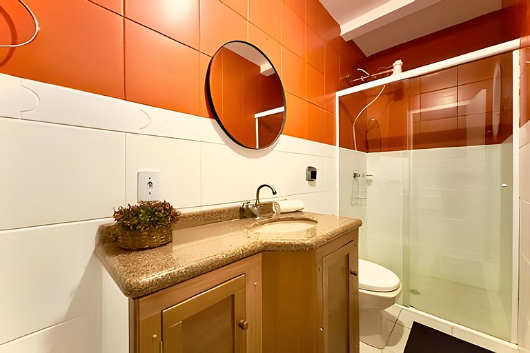 Casa c/Piscina e Churrasq. Privativa 400m da Praia