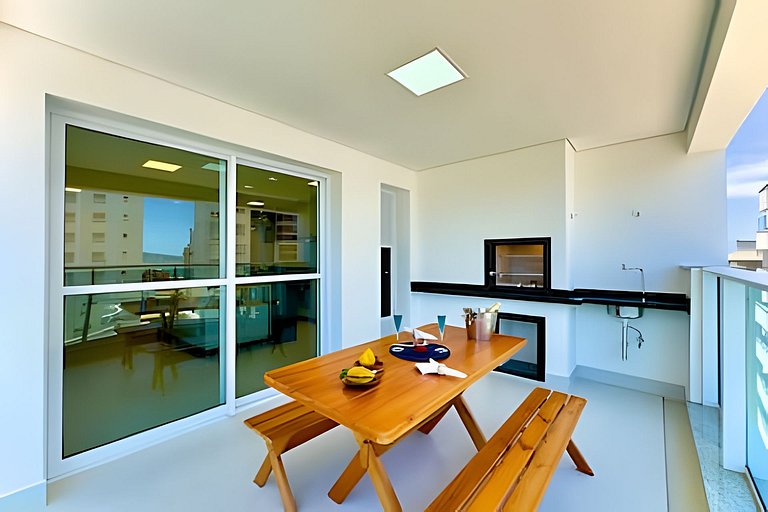 Home Club Frente Mar • Lazer Completo em Piçarras