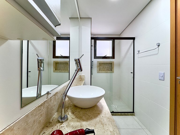 Paraíso beira mar - com Piscina Churrasqueira