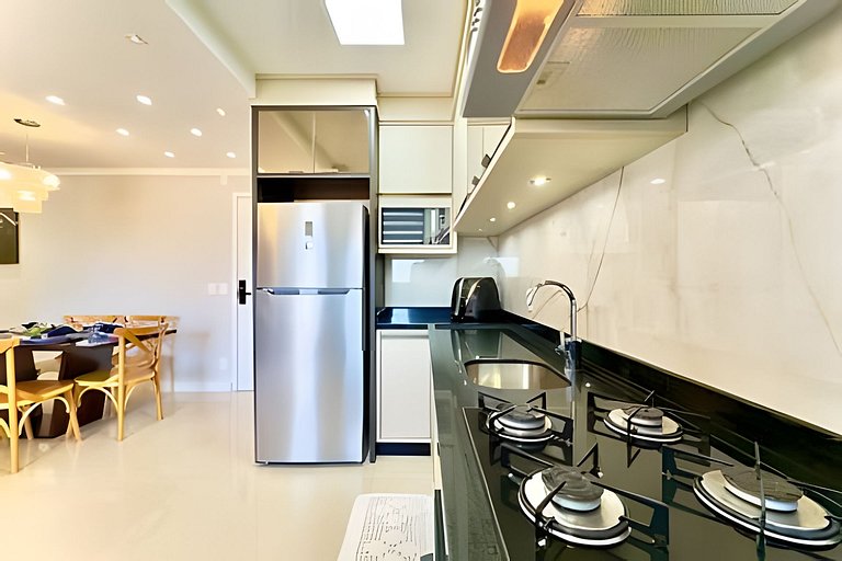 Apto a 150m da PRAIA Churrasq. c/ Piscina - Wi-fi