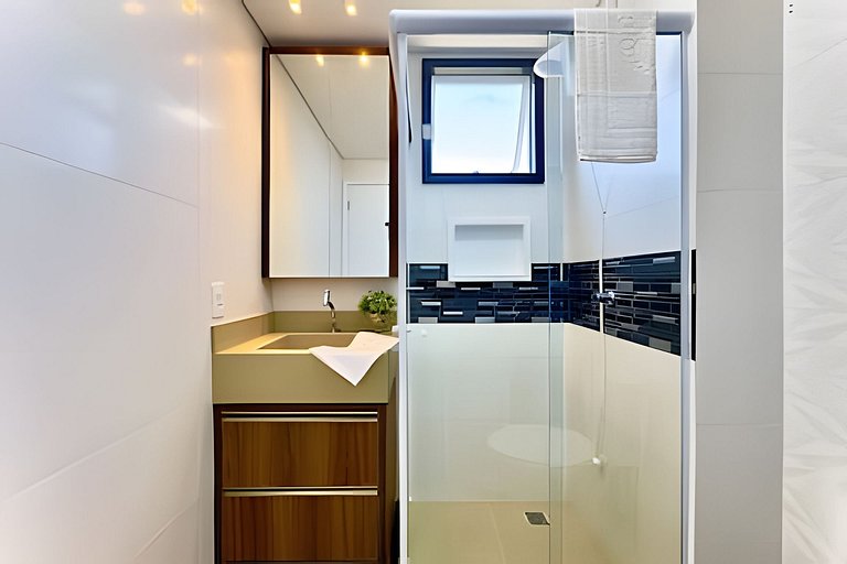 Apto a 150m da PRAIA Churrasq. c/ Piscina - Wi-fi