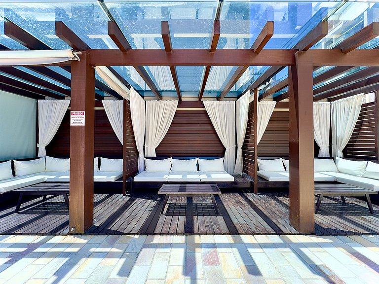 Apto a 180m da Praia c/ Churrasq. Piscina e Wi-Fi