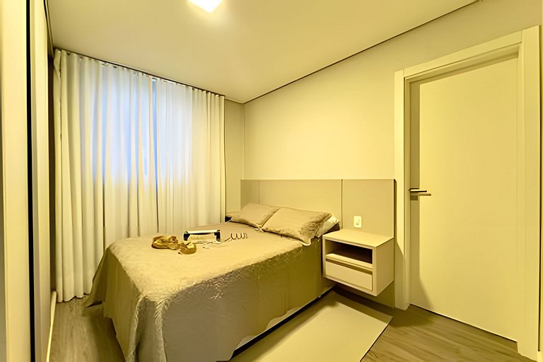 Apto a 180m da Praia c/ Churrasq. Piscina e Wi-Fi