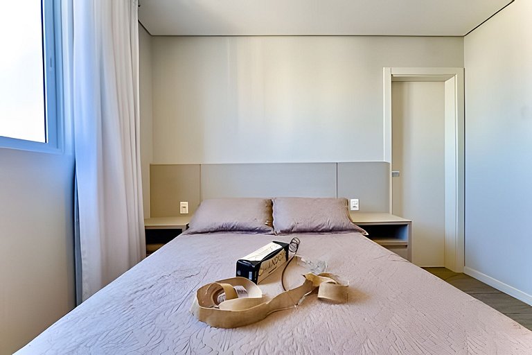 Apto a 180m da Praia c/ Churrasq. Piscina e Wi-Fi