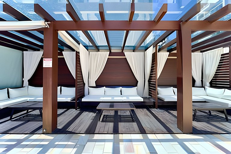 Apto a 180m da Praia c/ Churrasq. Piscina e Wi-Fi