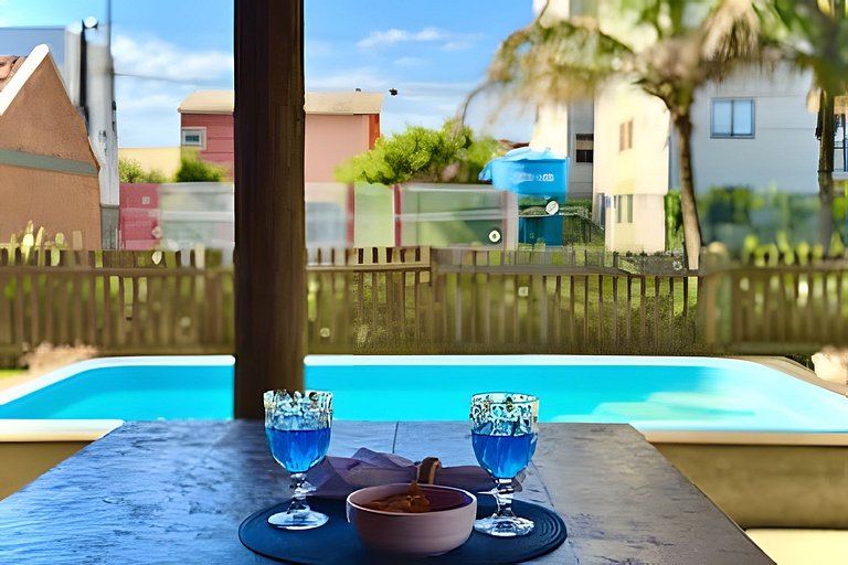 Casa c/Piscina e Churrasq. Privativa 400m da Praia