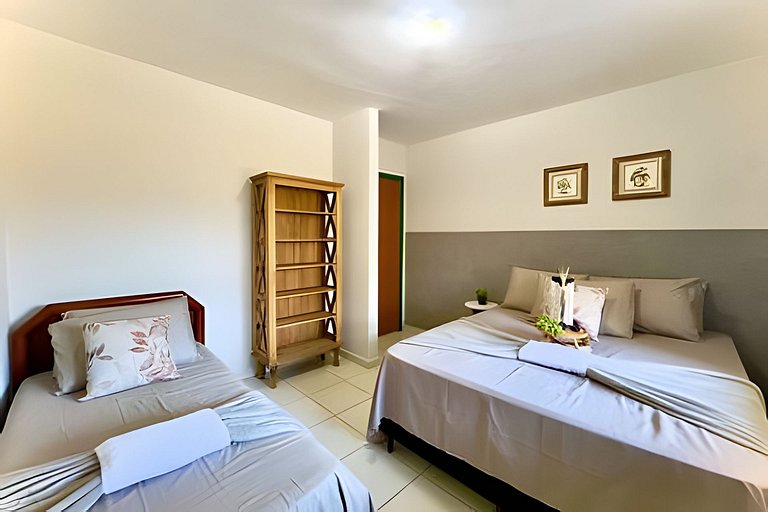 Casa c/Piscina e Churrasq. Privativa 400m da Praia