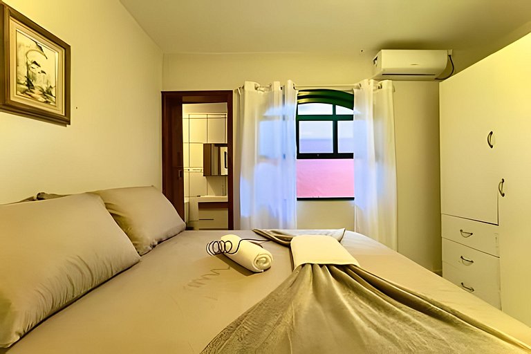 Casa c/Piscina e Churrasq. Privativa 400m da Praia