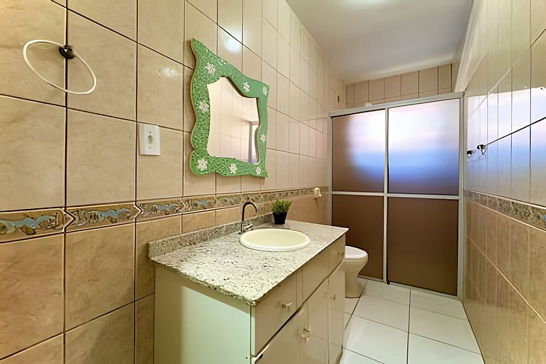 Casa c/Piscina e Churrasq. Privativa 400m da Praia