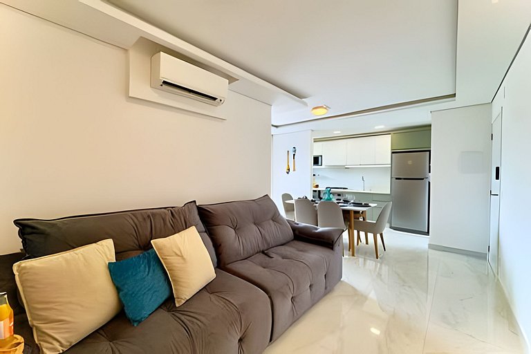 Apto a 150m da PRAIA Churrasq. c/ Piscina Ar Wi-Fi