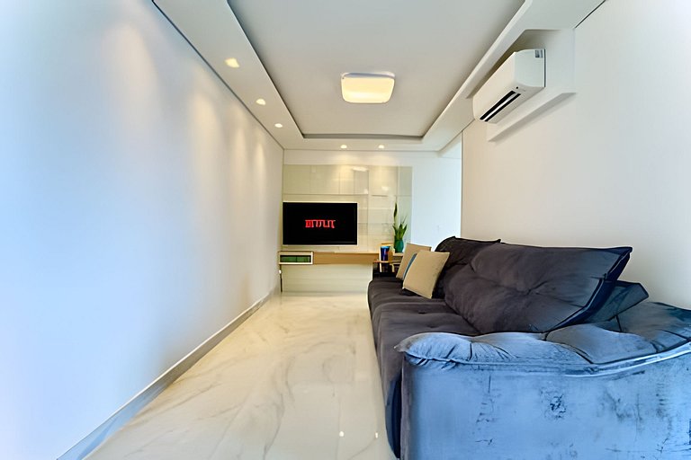 Apto a 150m da PRAIA Churrasq. c/ Piscina Ar Wi-Fi