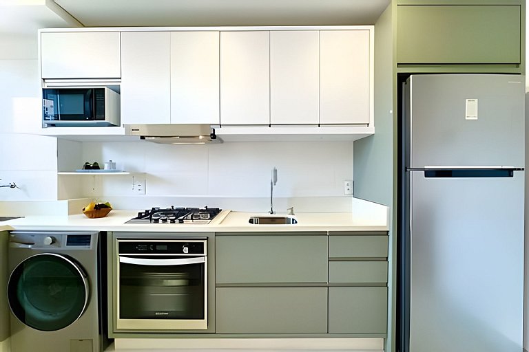 Apto a 150m da PRAIA Churrasq. c/ Piscina Ar Wi-Fi