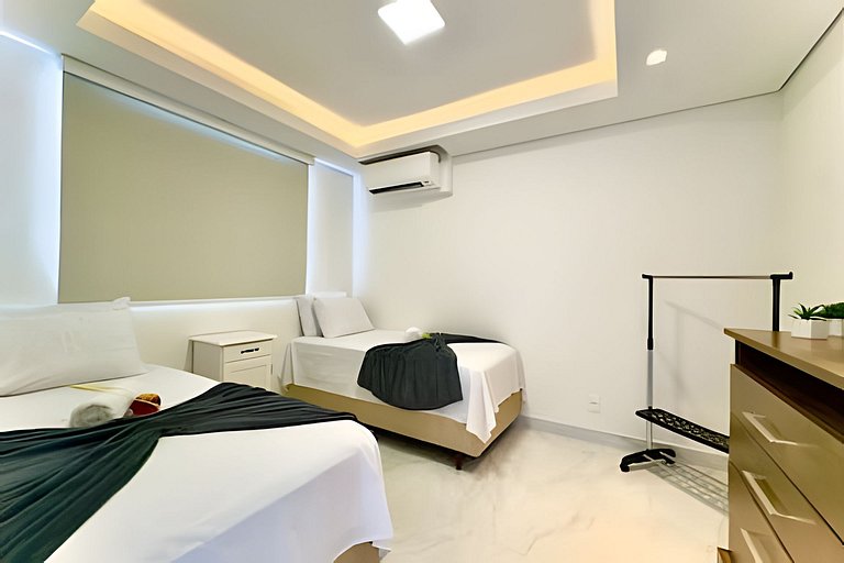 Apto a 150m da PRAIA Churrasq. c/ Piscina Ar Wi-Fi