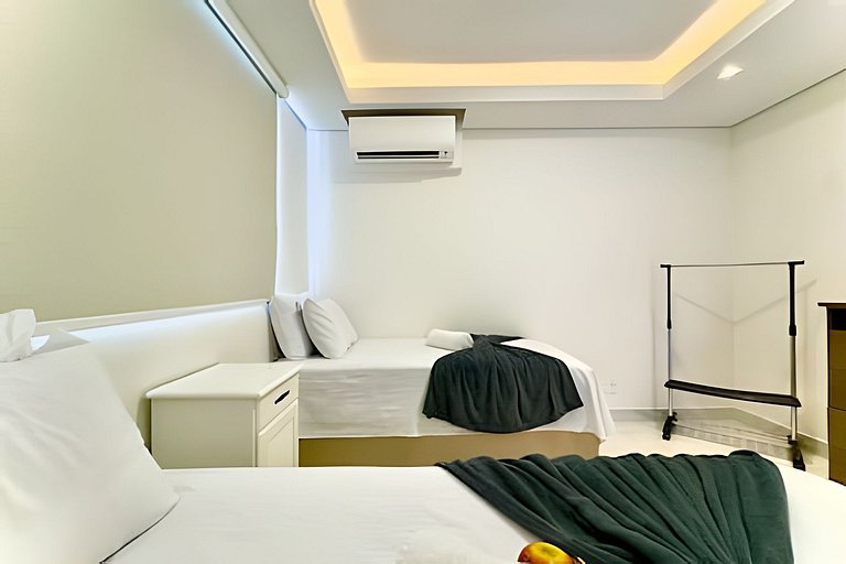 Apto a 150m da PRAIA Churrasq. c/ Piscina Ar Wi-Fi