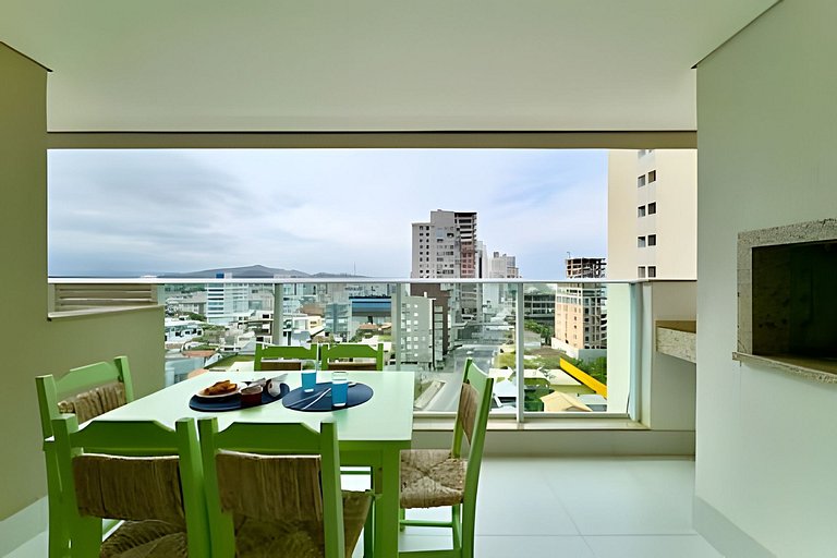 Home Club Pé na Areia • Lazer Completo em Piçarras