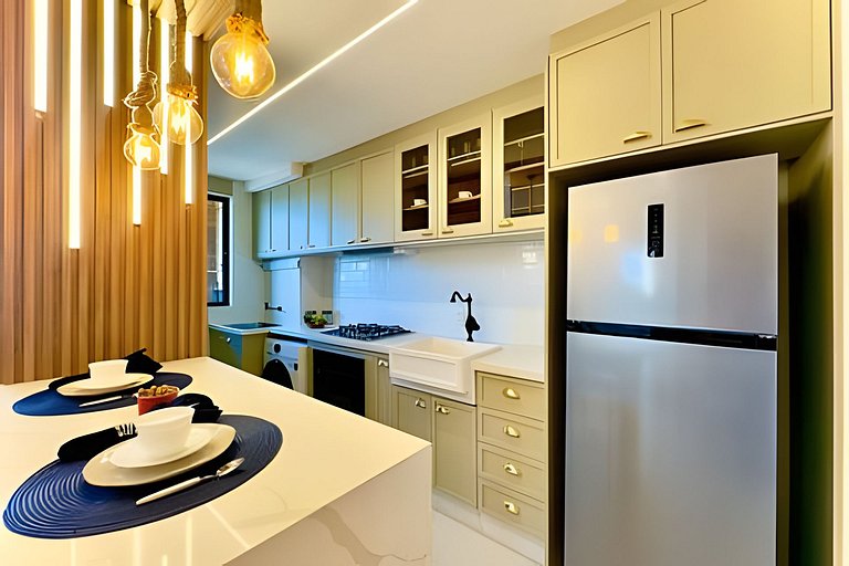 A 500m da Praia | Apto com Ar, Piscina e Churrasq.