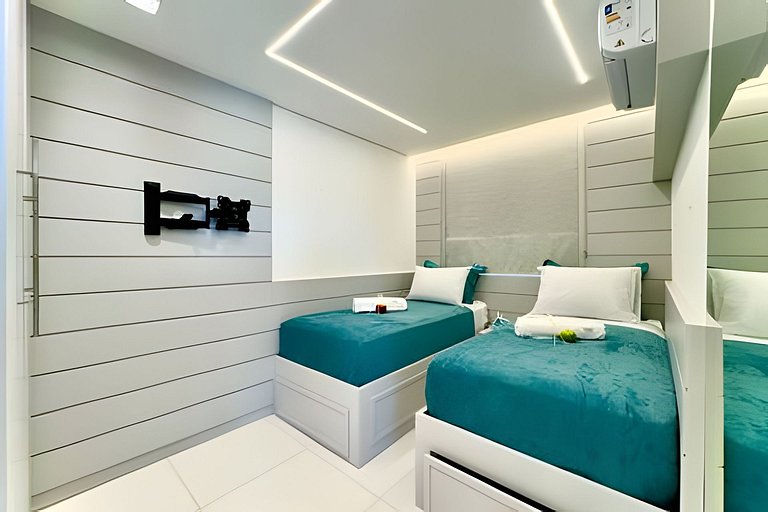 A 500m da Praia | Apto com Ar, Piscina e Churrasq.