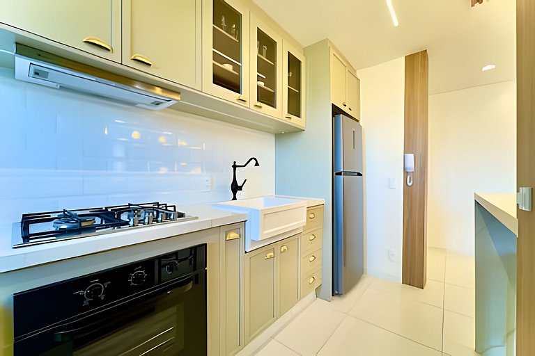 A 500m da Praia | Apto com Ar, Piscina e Churrasq.