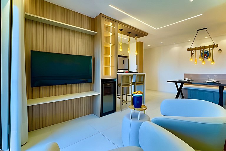 A 500m da Praia | Apto com Ar, Piscina e Churrasq.