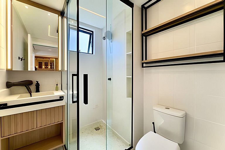 A 500m da Praia | Apto com Ar, Piscina e Churrasq.