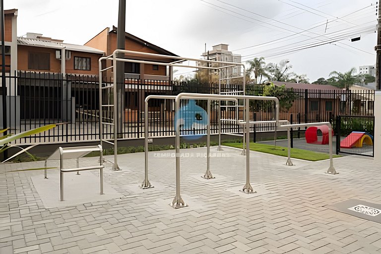 A 500m da Praia | Apto com Ar, Piscina e Churrasq.