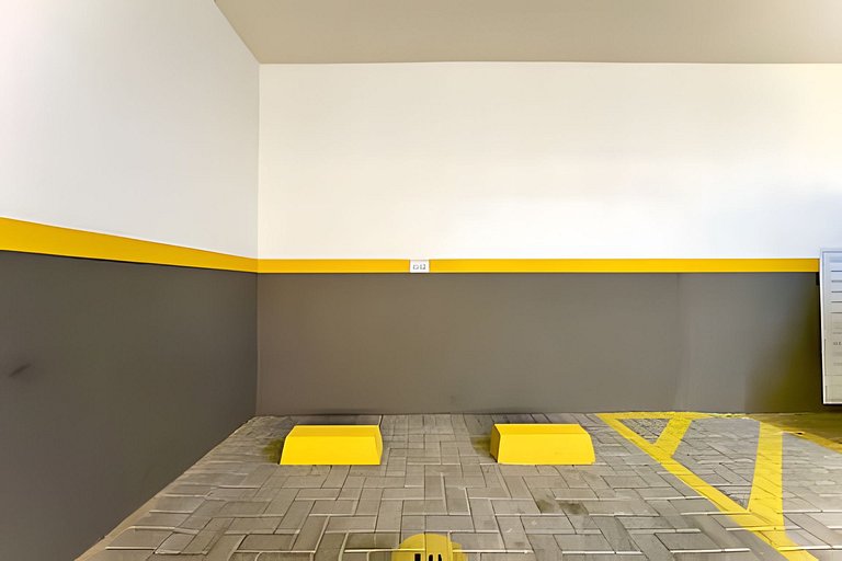 A 500m da Praia | Apto com Ar, Piscina e Churrasq.