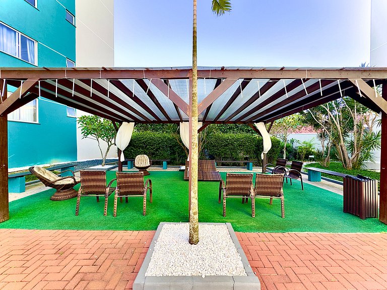 Apto a 340m da PRAIA c/Piscina Churrasq. Wi-Fi