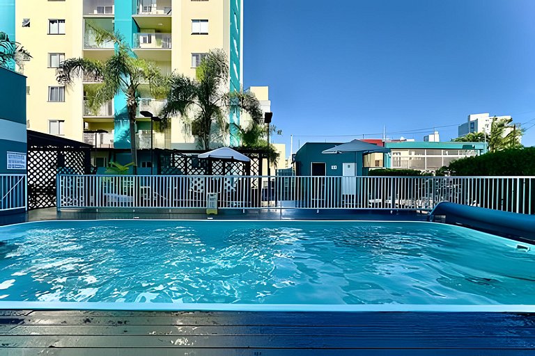 Piscina Churrasqueira Ar condicionado - BOR702