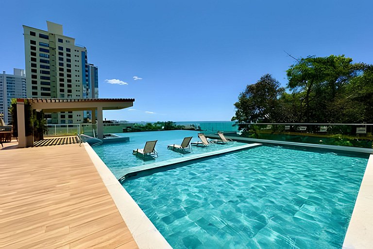 Home Club Frente Mar • Lazer Completo em Piçarras