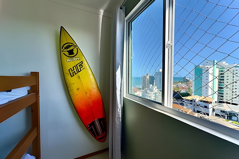 Apto a 340m da PRAIA c/Piscina Churrasq. Wi-Fi