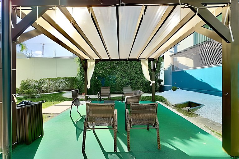 Apto a 340m da PRAIA c/Piscina Churrasq. Wi-Fi