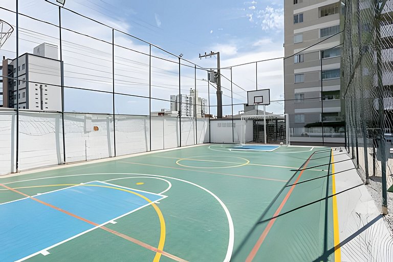 A 400m da PRAIA | Piscina, Wi-Fi e Churrasqueira