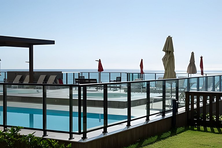 Pé na Areia c/ Piscina e Churrasqueira Privativa