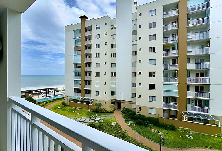 Pé na Areia c/ Piscina e Churrasqueira Privativa